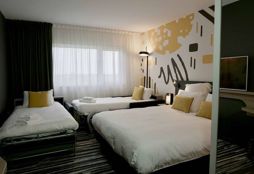 Номер Executive, Golden Tulip Roissy Saint Witz