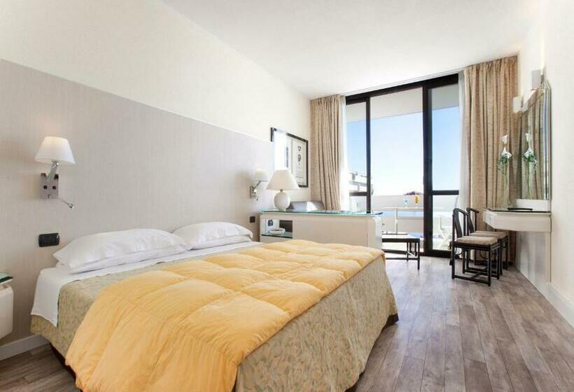 Номер Superior, Grand Hotel Pianeta Maratea Resort
