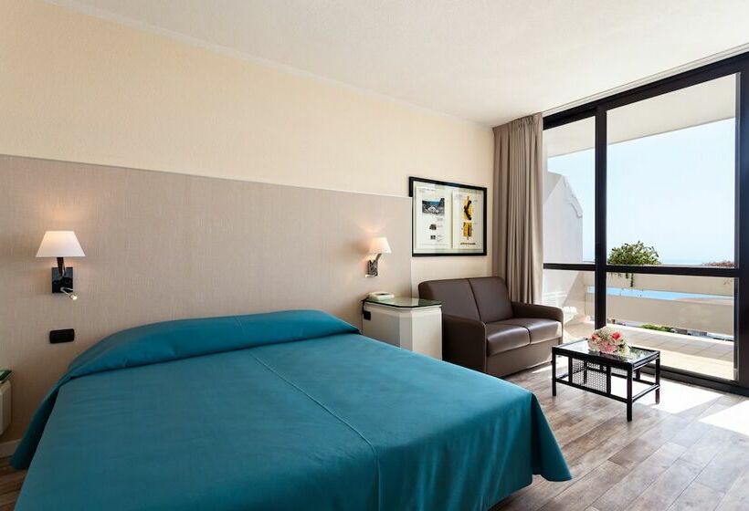 Номер Superior, Grand Hotel Pianeta Maratea Resort