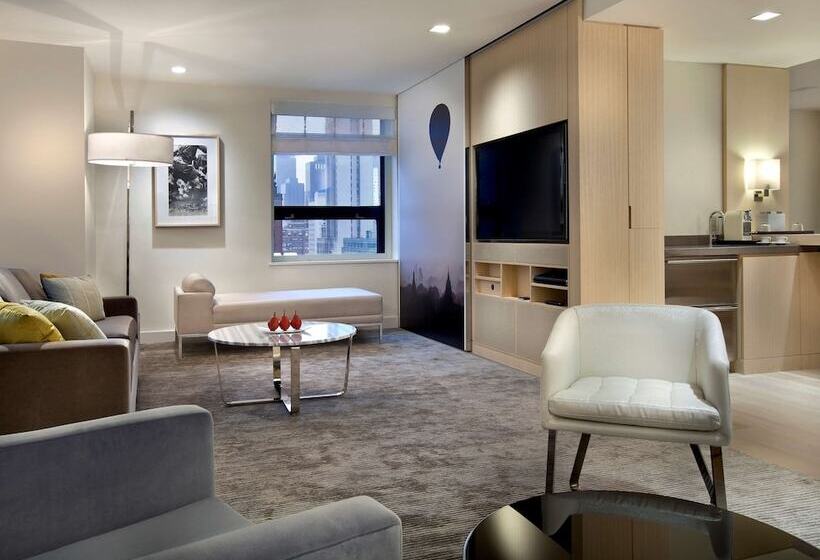 مجموعه ویستا شهر, Hyatt Grand Central New York