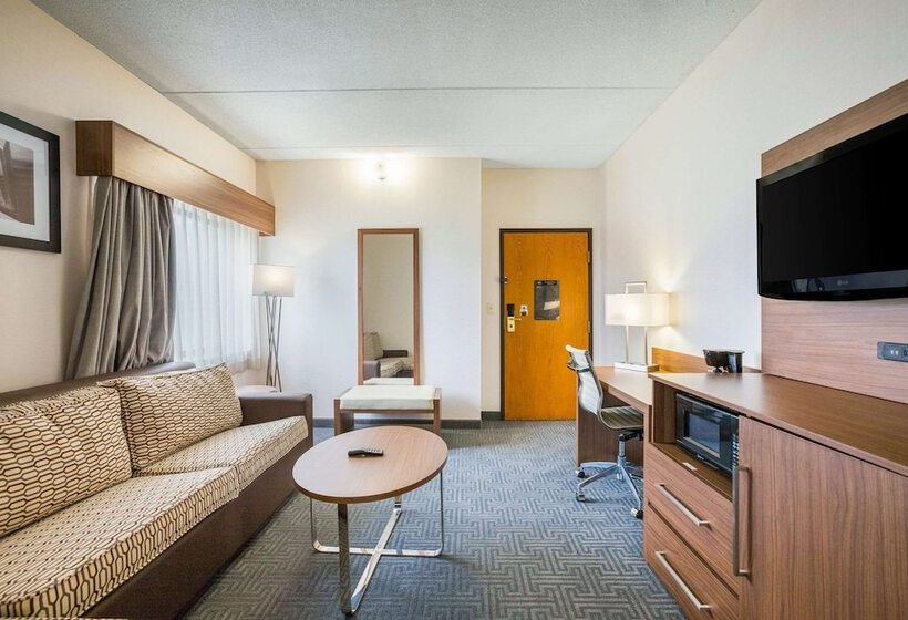 Люкс, Quality Suites