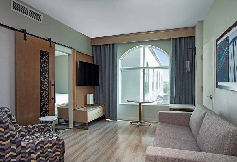 Люкс, Sheraton Suites Columbus Worthington