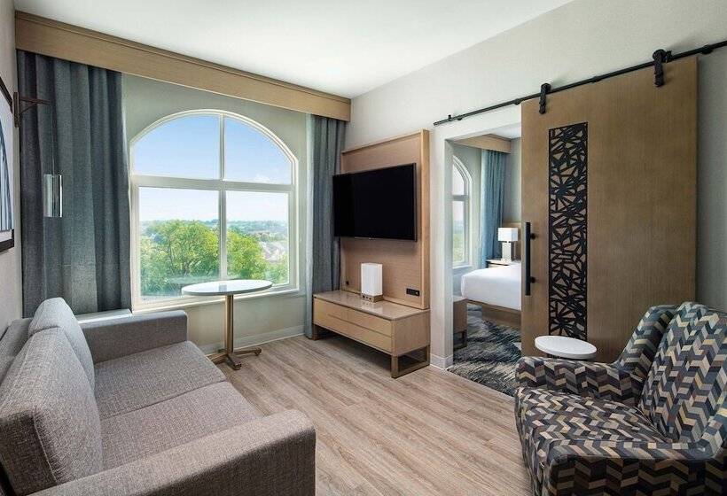 Люкс Клуб, Sheraton Suites Columbus Worthington