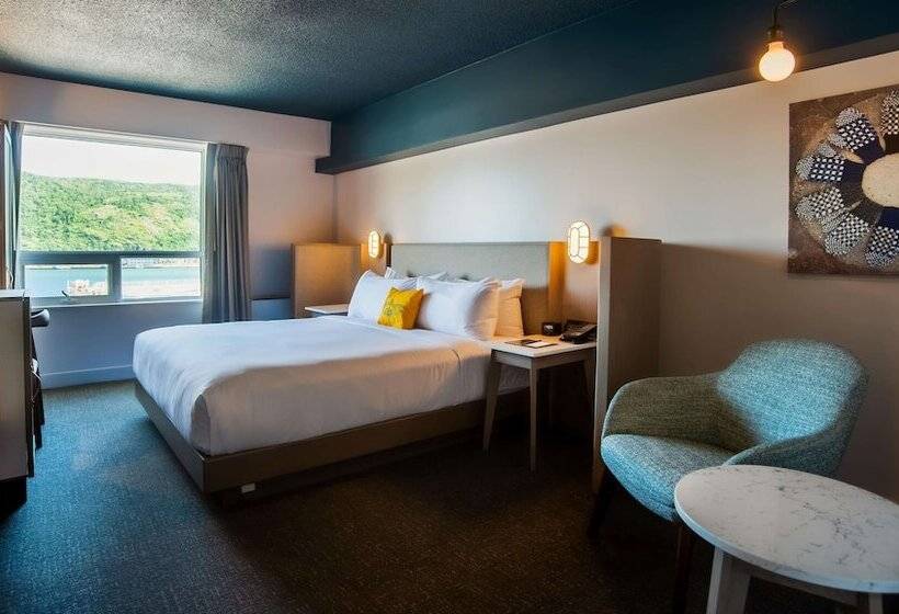 景色の見えるダブルベッドスタンダードルーム, Doubletree By Hilton St. John S Harbourview