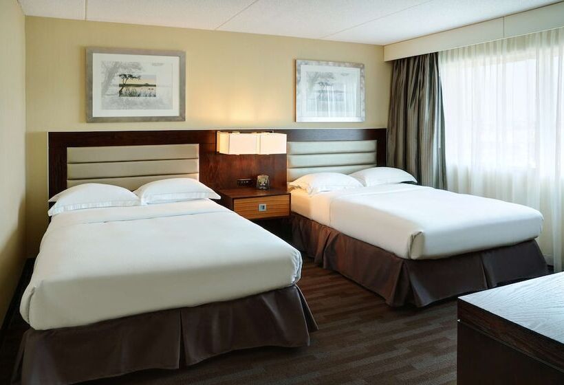 장애인을 위한 스위트, Hilton Winnipeg Airport Suites