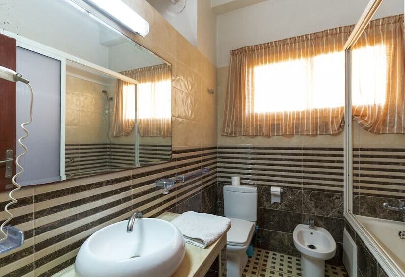 Quarto Triplo Estandar, Belle Rive