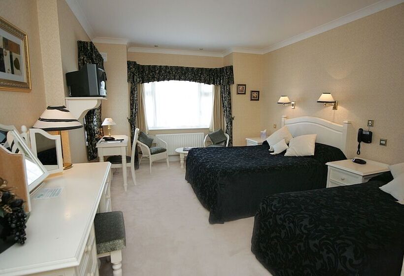 Номер Superior, Killeen House