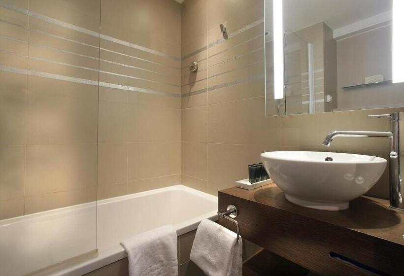 Номер Стандард Боковой Вид на Море с Балконом, Ac Hotel By Marriott Ambassadeur Antibes   Juan Les Pins