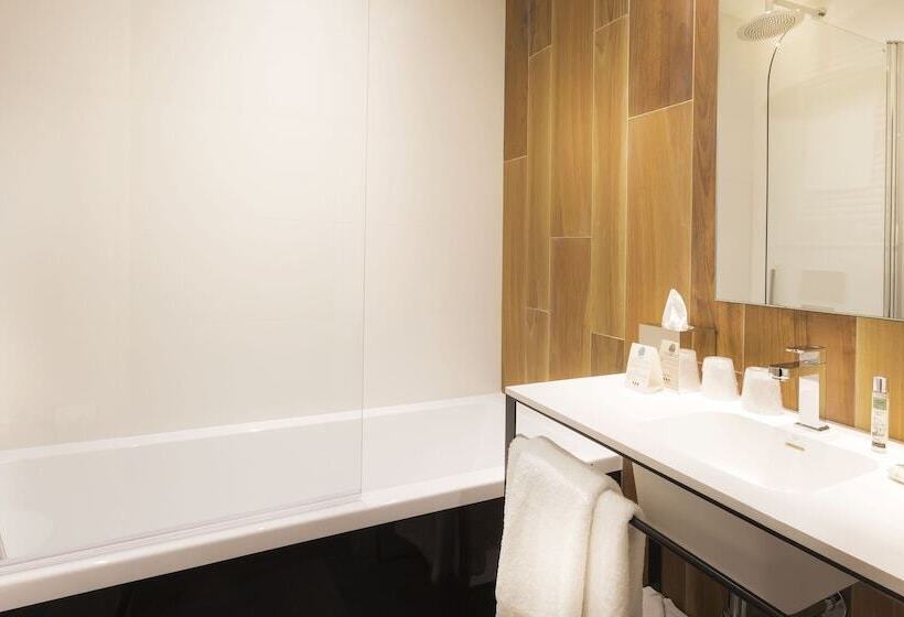 Номер Superior, Acanthe  Boulogne Billancourt