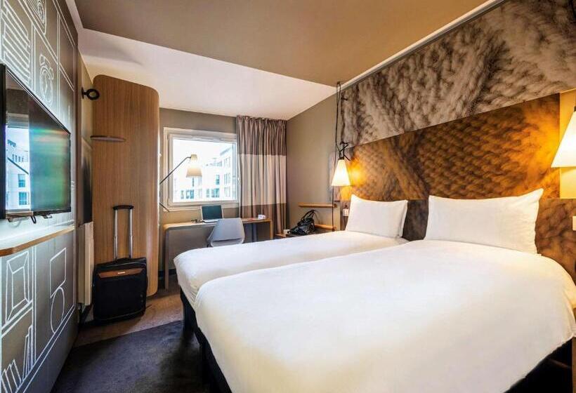 Номер Стандарт, Ibis Nanterre La Defense