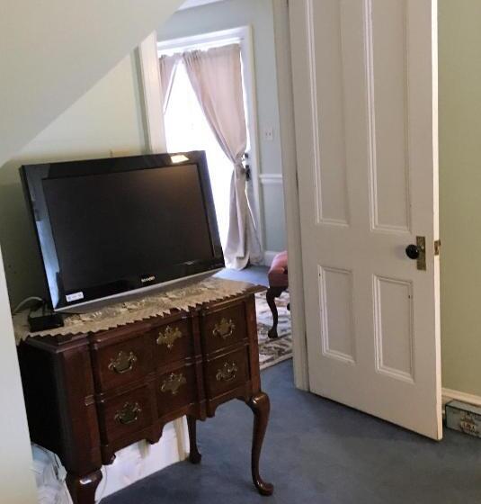 جناح سرير كينج, Parsonage Inn Bed And Breakfast