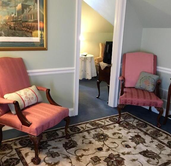 Люкс Кровать Кинг, Parsonage Inn Bed And Breakfast