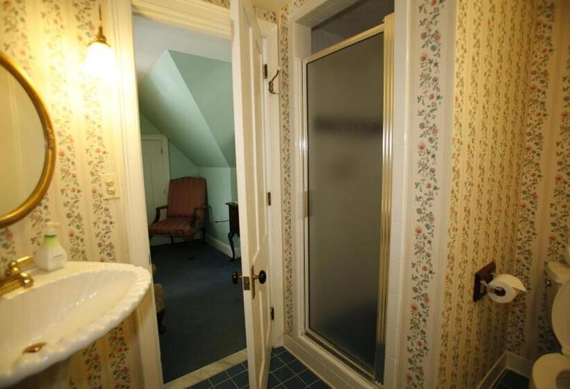 جناح سرير كينج, Parsonage Inn Bed And Breakfast