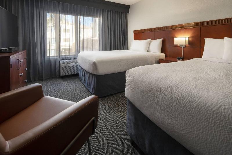 Suite, Courtyard By Marriott Palm Springs