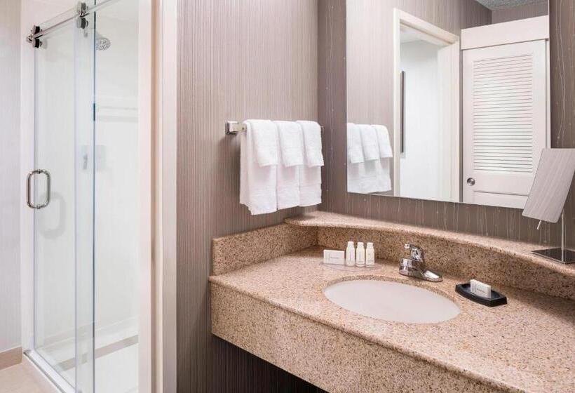 스탠다드 룸 퀸사이즈 침대, Courtyard By Marriott San Mateo Foster City