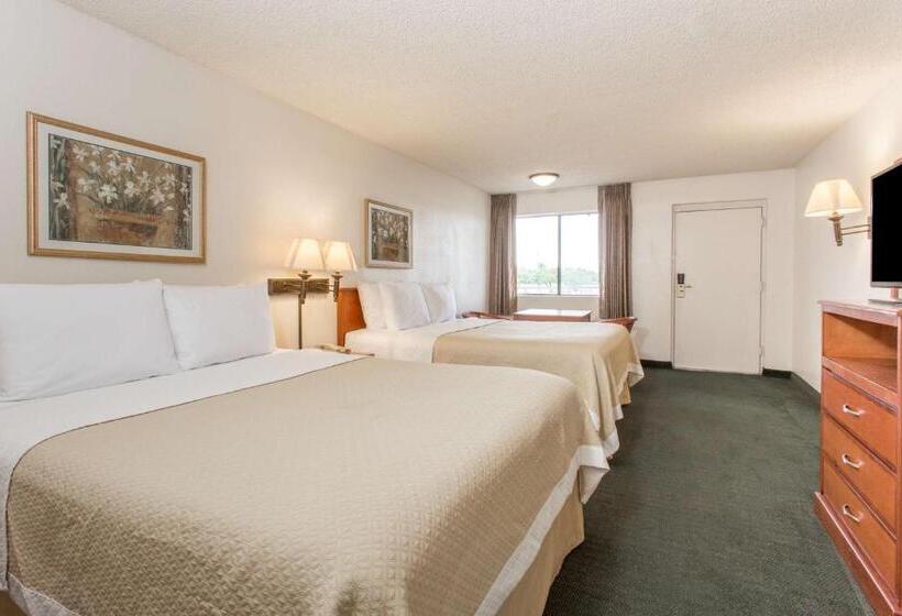 장애인을 위한 스탠다드 룸, Days Inn By Wyndham Mesa East
