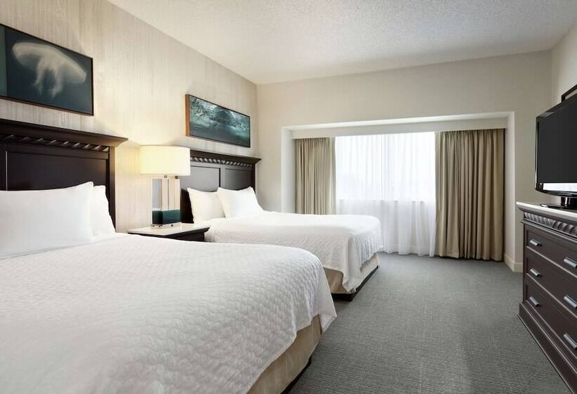 Люкс 2 Спальни, Embassy Suites By Hilton Monterey Bay Seaside