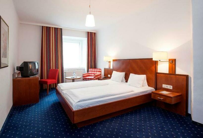 비즈니스룸, Keramikhotel Goldener Brunnen