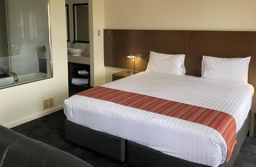 스위트, Country Comfort Perth