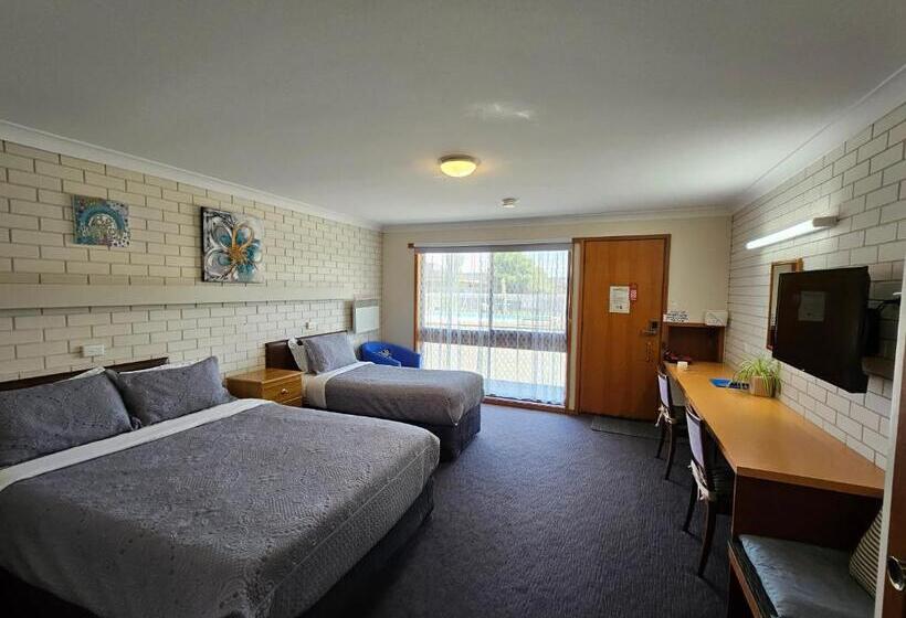 Люкс Семейный 2 Спальни, Alfred Motor Inn