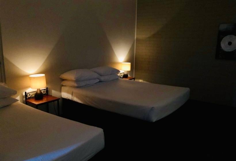 Номер Стандарт, Campbelltown Colonial Motor Inn