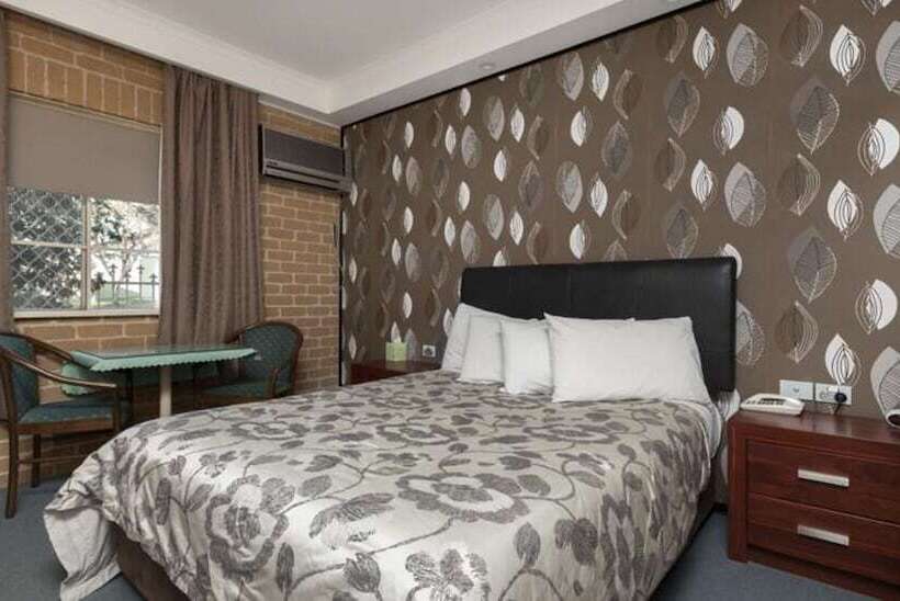 디럭스 룸, Grand Manor Motor Inn