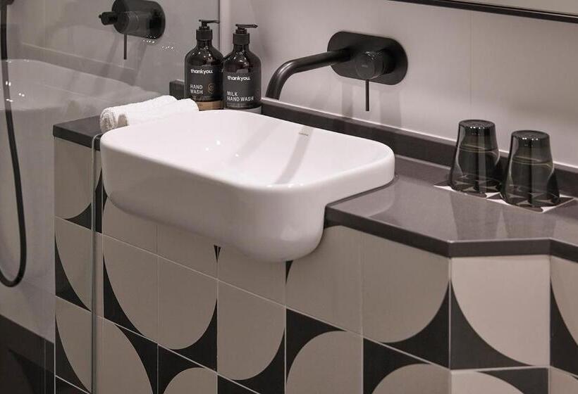 Номер Deluxe Кровать Кинг, The Capitol Hotel Sydney