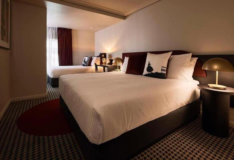 キングベッドのスタンダードシングルルーム, The Capitol Hotel Sydney