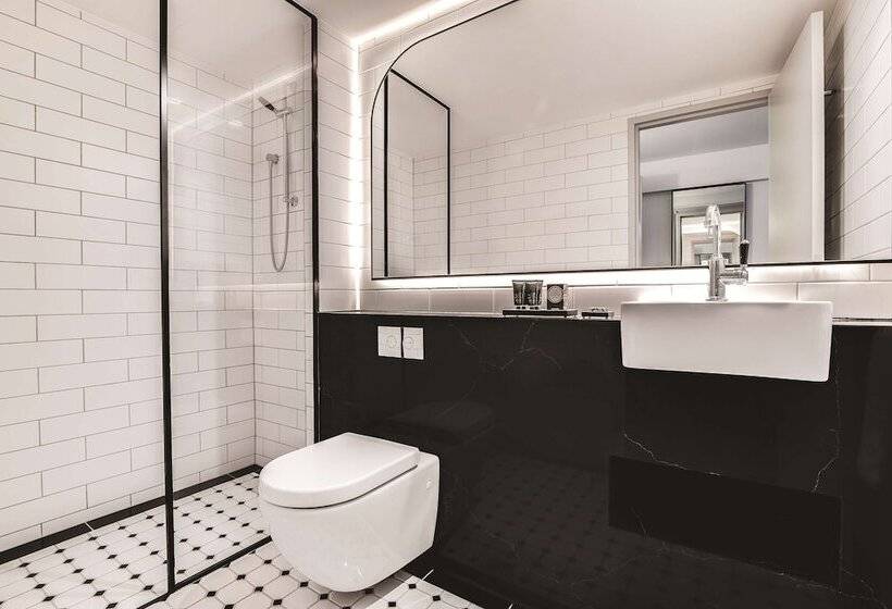 스탠다드 룸, The Savoy Hotel On Little Collins Melbourne