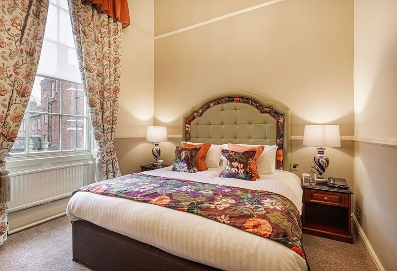 高级大房间, The Wynnstay Hotel, Oswestry, Shropshire