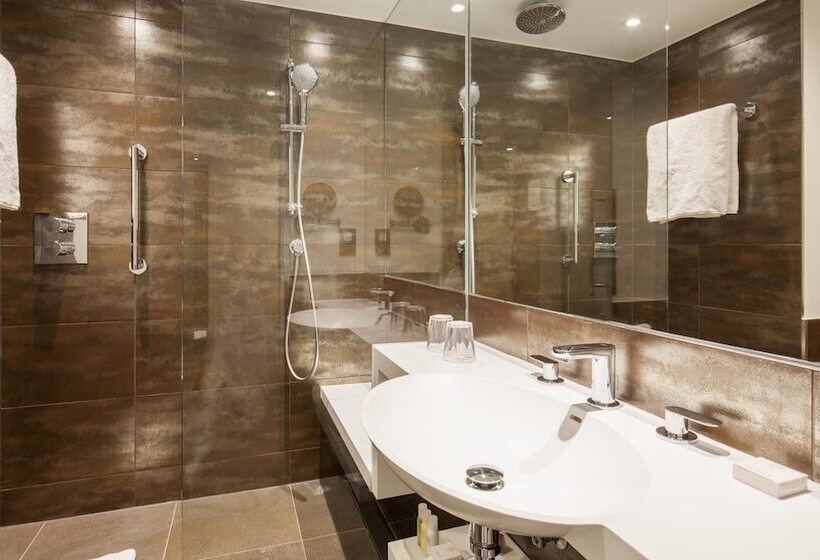 Номер Стандарт, Crowne Plaza London Kings Cross, An Ihg
