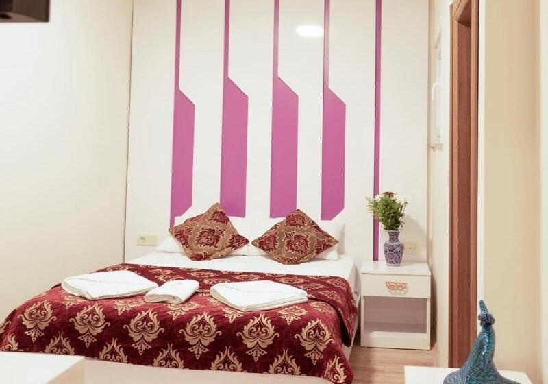 Номер Премиум, Crowne Plaza London Kings Cross, An Ihg