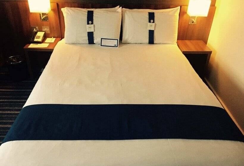 Номер Стандарт, Holiday Inn Express Glenrothes, An Ihg