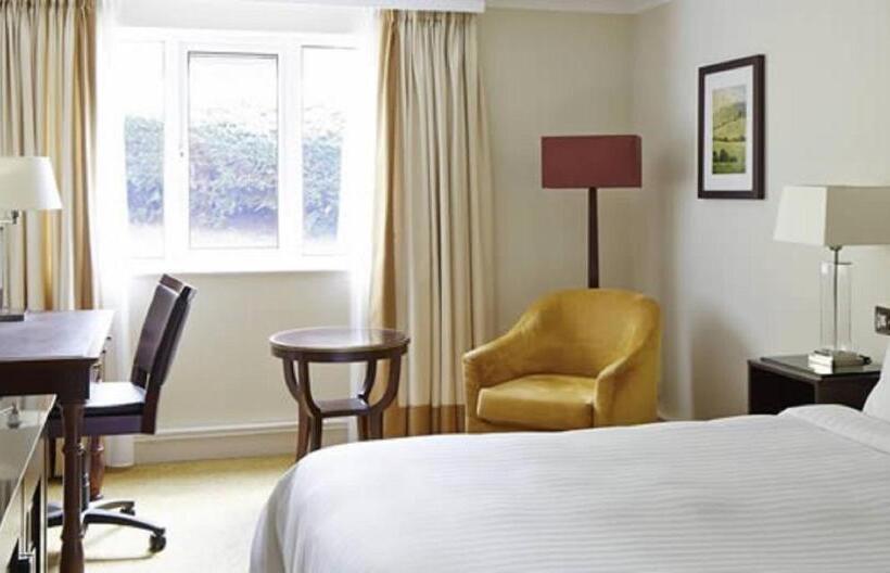Номер Стандарт, Meon Valley Hotel, Golf & Country Club