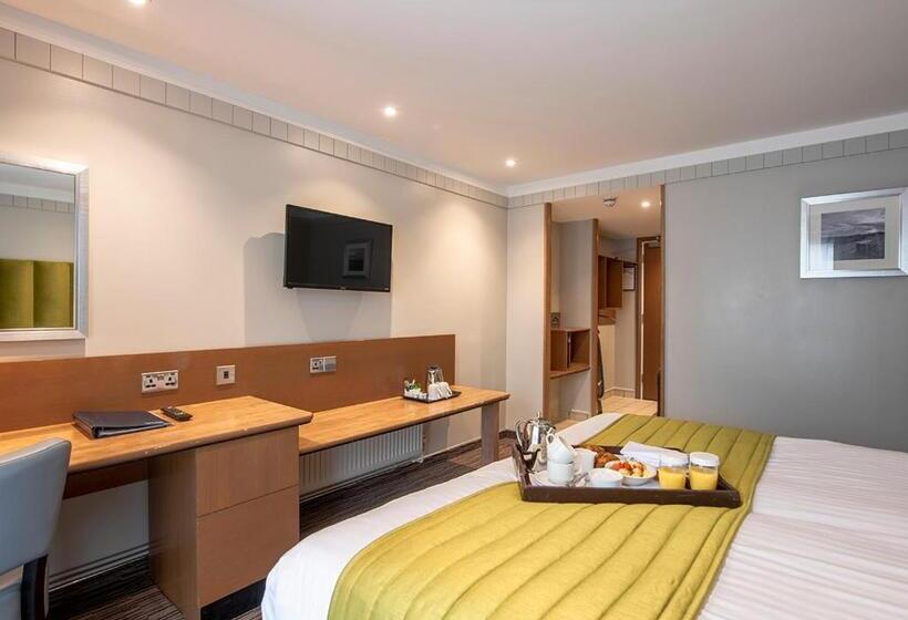Номер Стандарт, Hogs Back Hotel & Spa