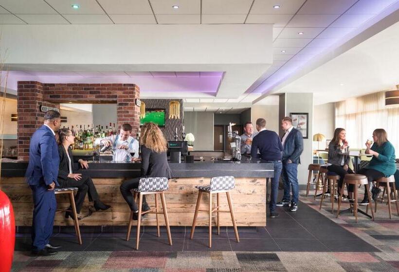 اتاق استاندارد با تخت دوبل, Novotel Ipswich Centre