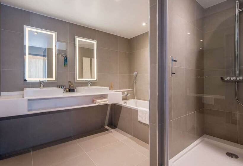 Полулюкс, Novotel York Centre