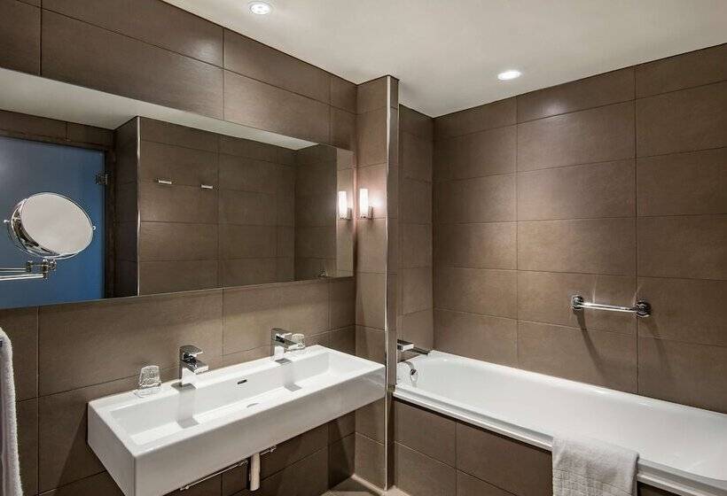 패밀리 룸, Radisson Blu Manchester Airport