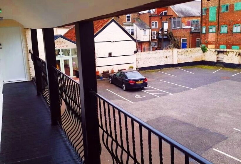 Номер Стандарт, The Rose And Crown