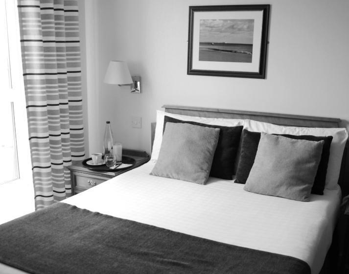 Семейный Номер, The Riviera Hotel & Apartments   Alum Chine