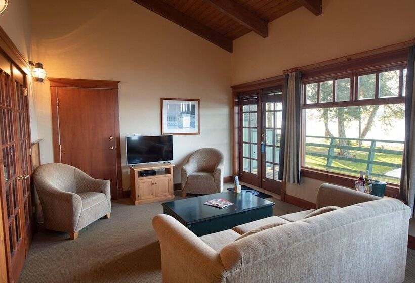 套房, April Point Resort