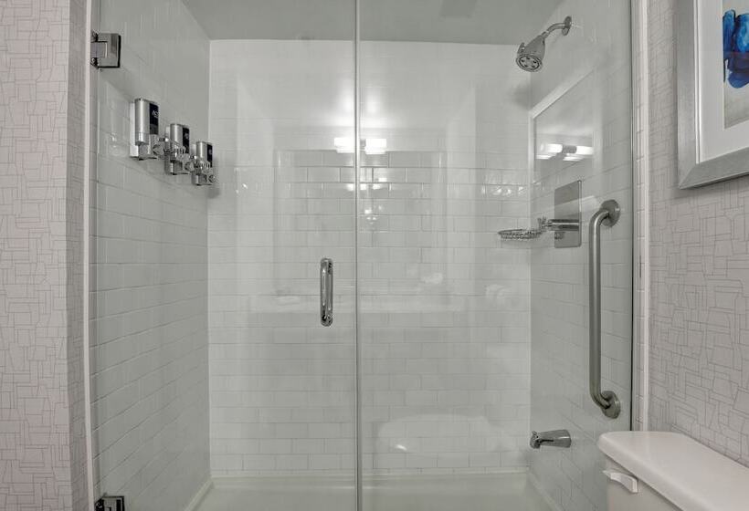 デラックスルーム, Four Points By Sheraton Toronto Mississauga