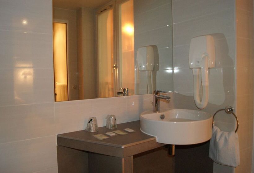 اتاق استاندارد, D Amiens