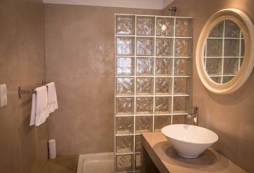 Трехместный Номер Superior, Golfe Hôtel Porto Vecchio