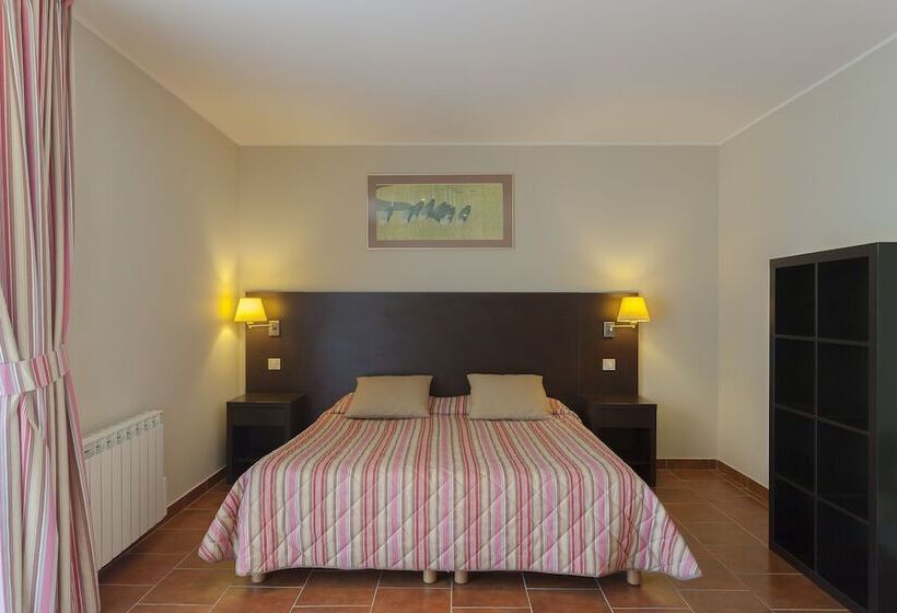 Апартаменты 2 Спальни, Normandy Country Club