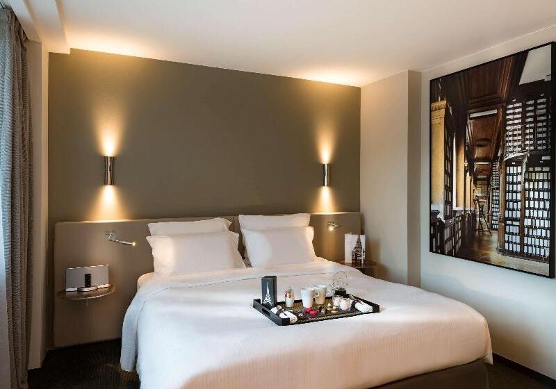 景色の見えるスーペリアルーム, Pullman Paris Tour Eiffel