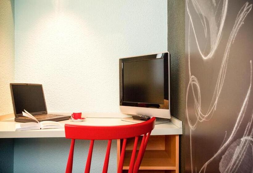 Номер Стандарт, Ibis Paris Gennevilliers