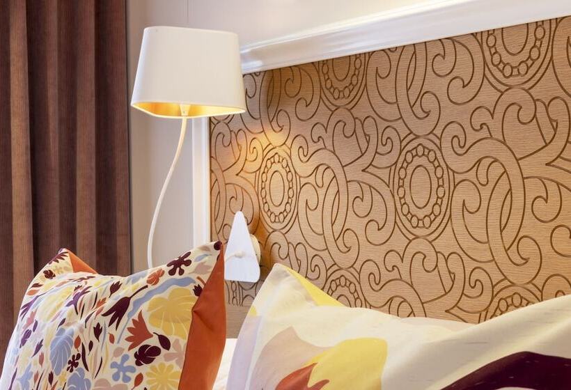 クラシックルーム, Elysees 8