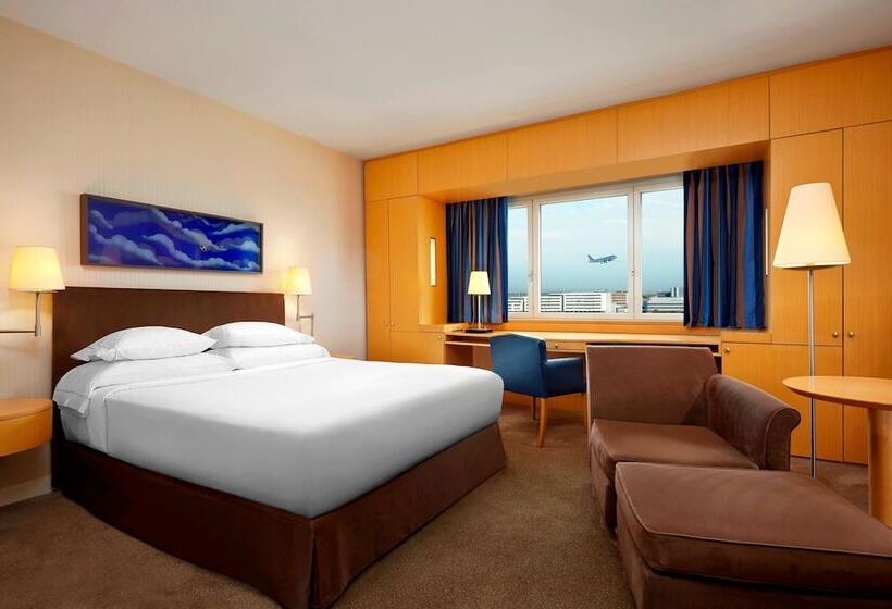 Полулюкс, Sheraton Paris Charles De Gaulle Airport