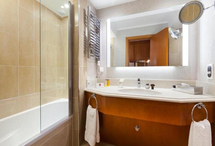주니어 스위트 풀장 전망, Neho Suites Cannes Croisette